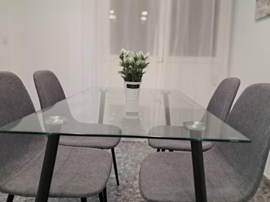 Altamira White & Bright Apartment Алмерия Екстериор снимка